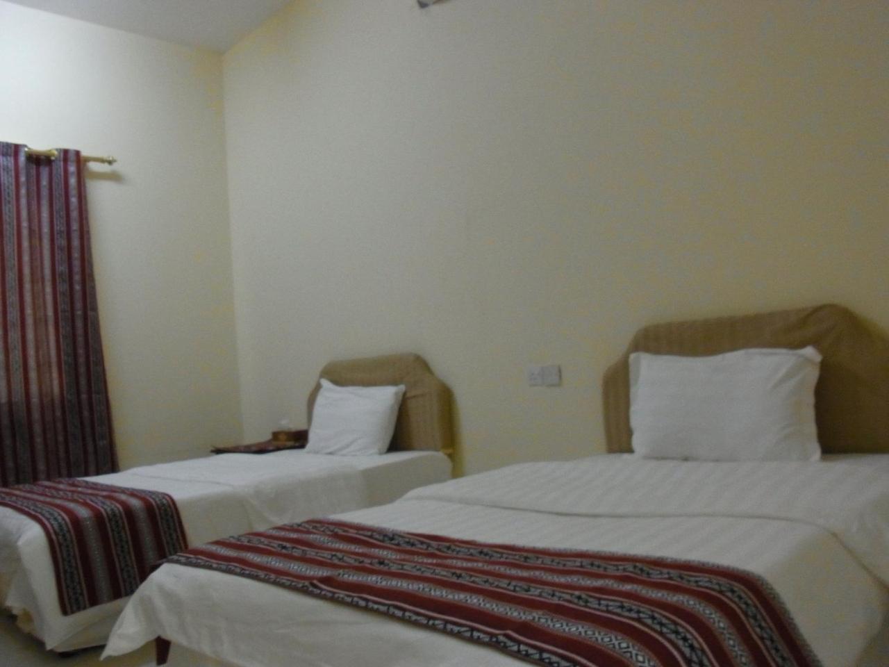 Al Ghazlan Hotel Sinaw Ruddah Zewnętrze zdjęcie